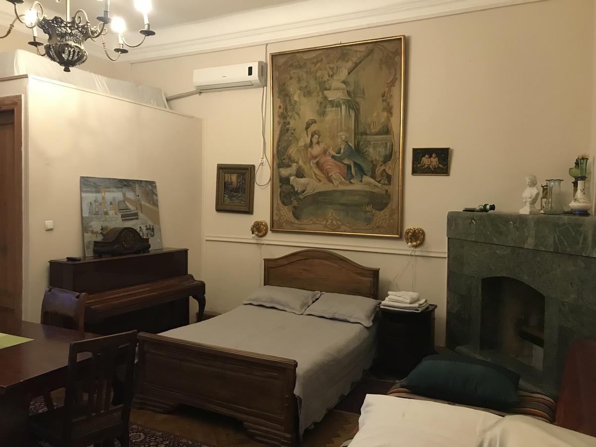 Gutsa Artists Mini-Hotel Тбілісі Екстер'єр фото