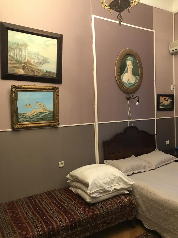 Gutsa Artists Mini-Hotel Тбілісі Екстер'єр фото