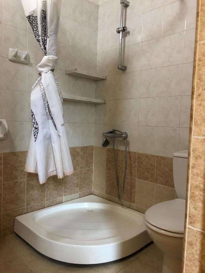 Gutsa Artists Mini-Hotel Тбілісі Екстер'єр фото