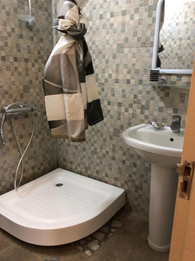 Gutsa Artists Mini-Hotel Тбілісі Екстер'єр фото